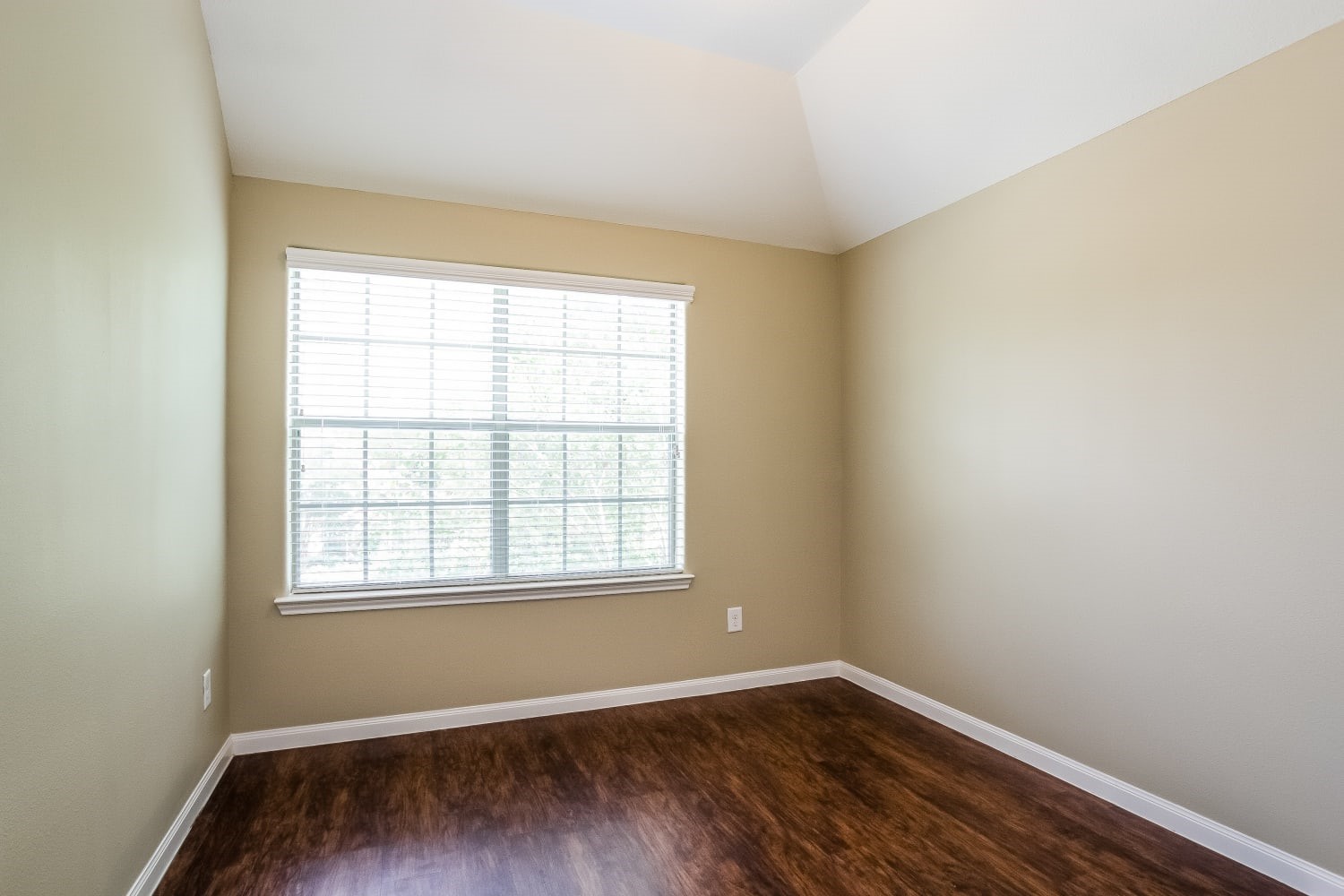 13433 Raintree Drive Montgomery, TX 77356 - Photo 13 of 18