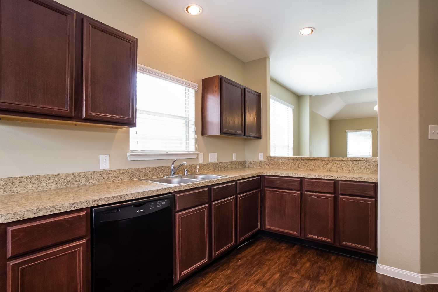 13433 Raintree Drive Montgomery, TX 77356 - Photo 5 of 18