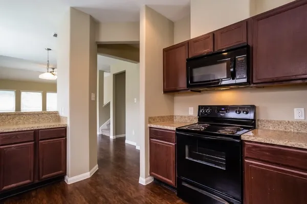 $1,799 | 13433 Raintree Drive, Montgomery, TX 77356