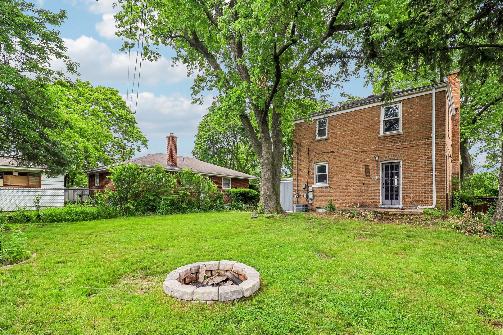 8646 Harms Road Skokie, IL 60077 - Photo 23 of 28