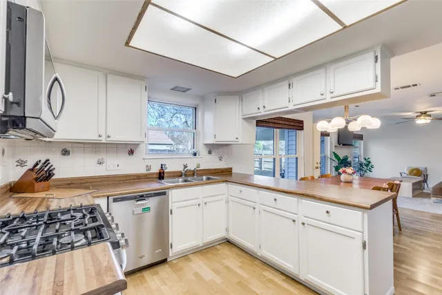 $3,900 | 4002 Biscay Drive, Austin, TX 78759