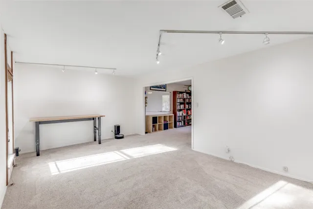 $3,900 | 4002 Biscay Drive, Austin, TX 78759