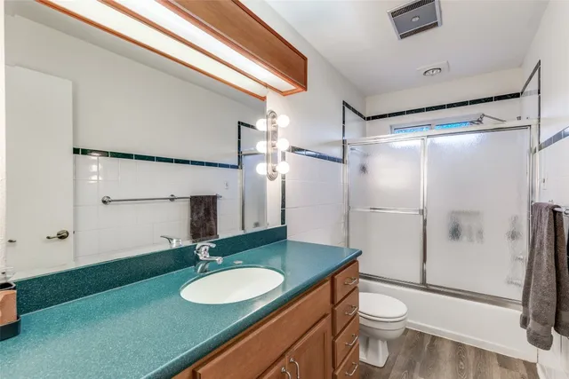 $3,900 | 4002 Biscay Drive, Austin, TX 78759