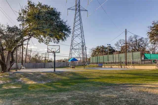 $3,900 | 4002 Biscay Drive, Austin, TX 78759