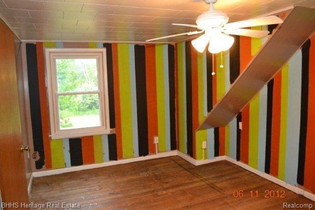 3216 Hogback Road Fowlerville, MI 48836 - Photo 20 of 25 Bedroom #3