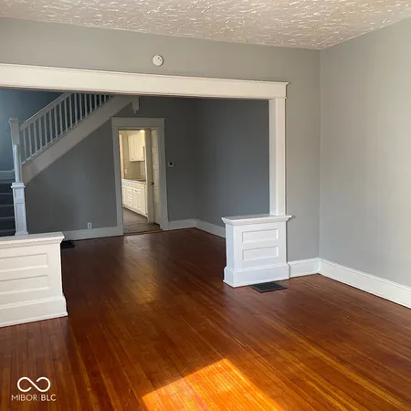 $1,250 | 854 North Tacoma Avenue, Indianapolis, IN 46201