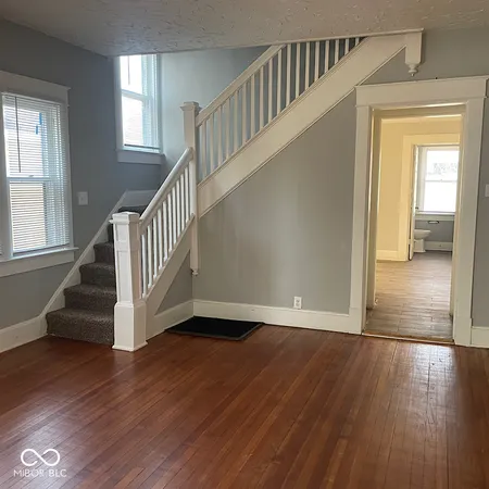 $1,250 | 854 North Tacoma Avenue, Indianapolis, IN 46201