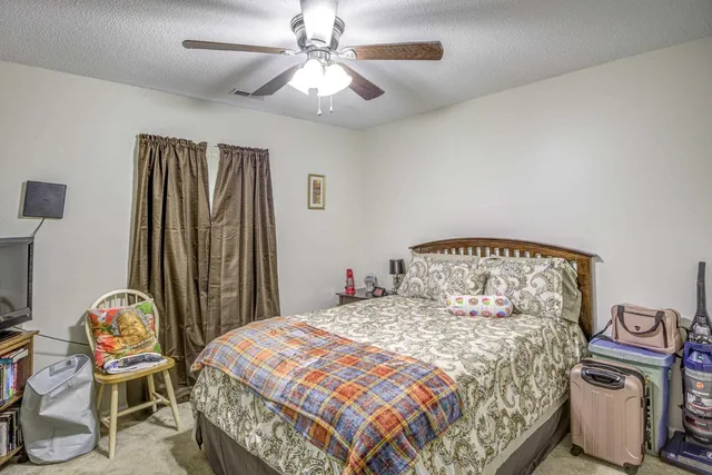 $1,200 | 804 West Anderson Street, Selma, NC 27576