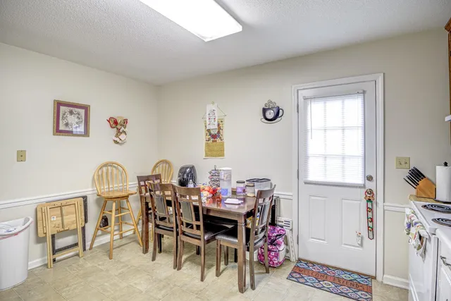 $1,200 | 804 West Anderson Street, Selma, NC 27576