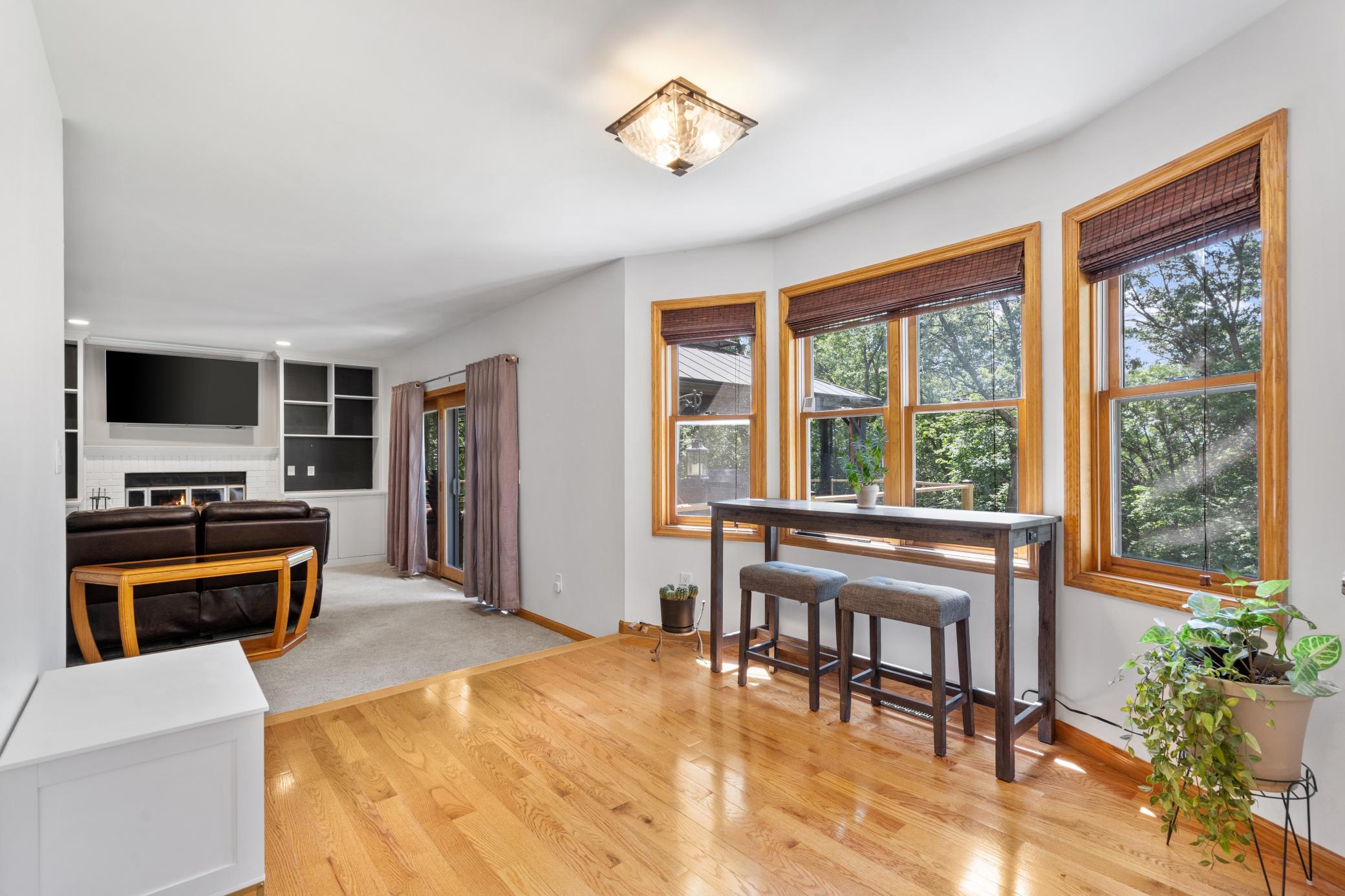 9882 Purgatory Road Eden Prairie, MN 55347 - Photo 5 of 32