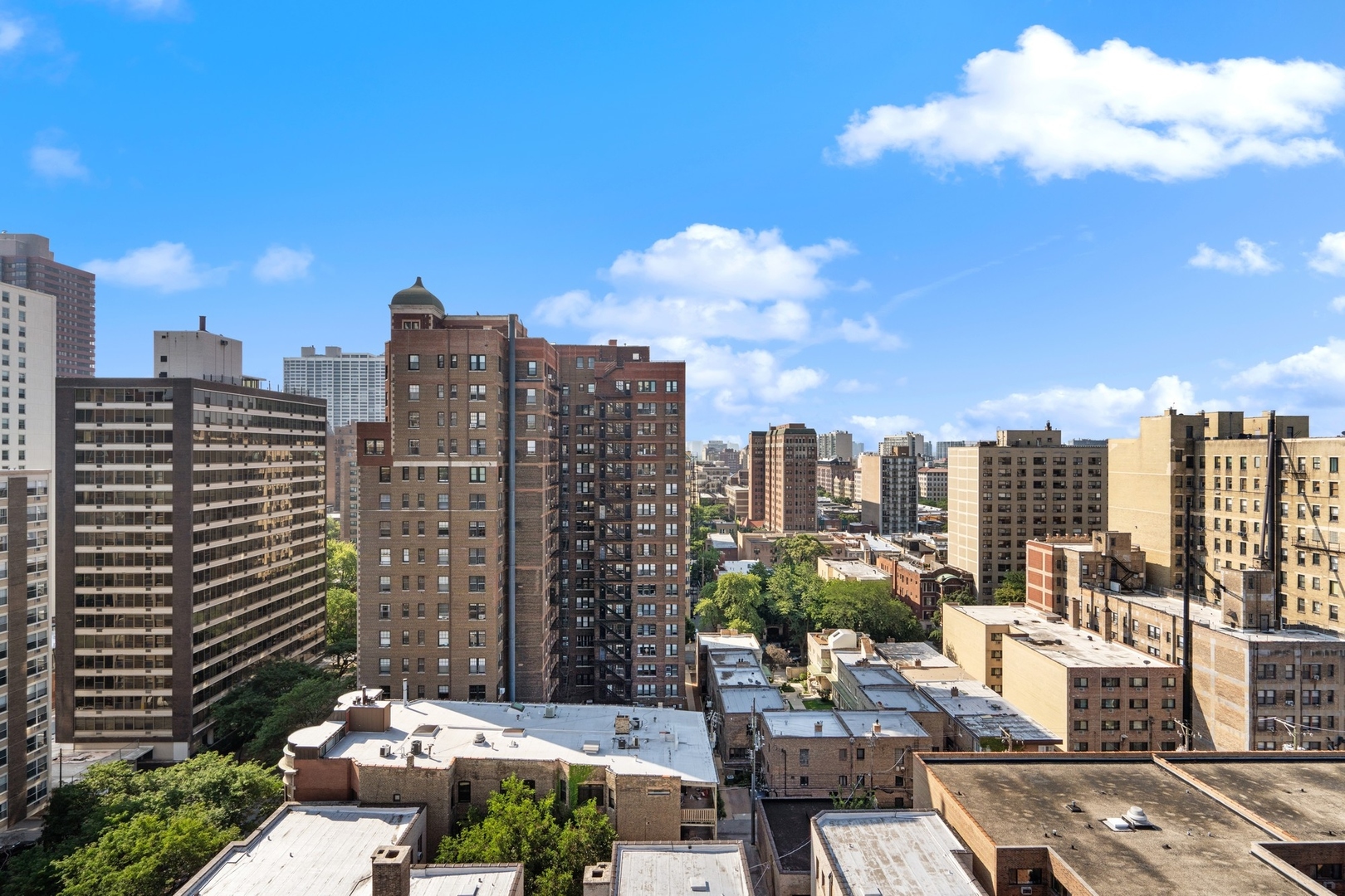 3100 North Sheridan Road, Unit 14B Chicago, IL 60657 - Photo 17 of 50 a view of a city