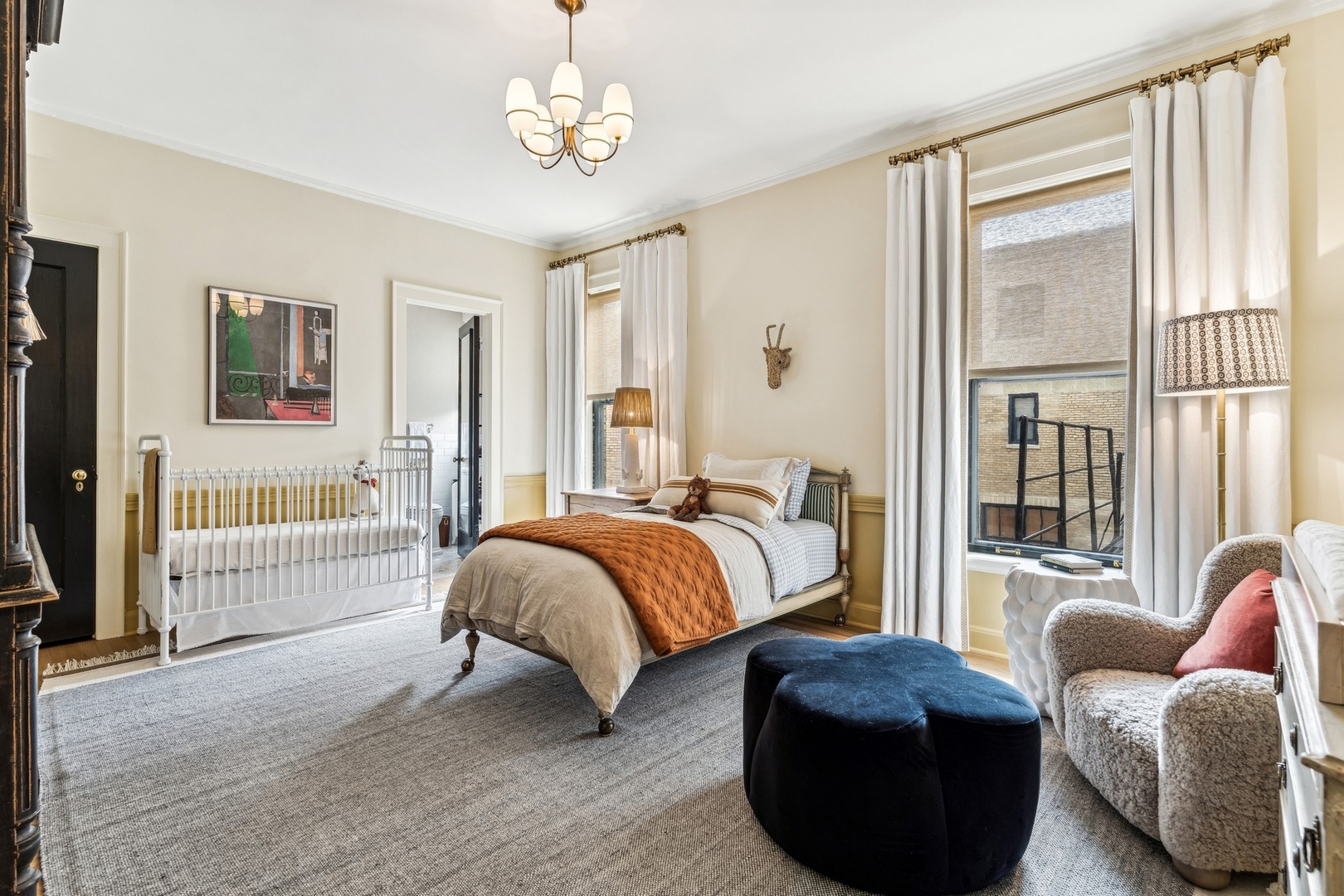 3100 North Sheridan Road, Unit 14B Chicago, IL 60657 - Photo 43 of 50 a spacious bedroom with a bed and glass door