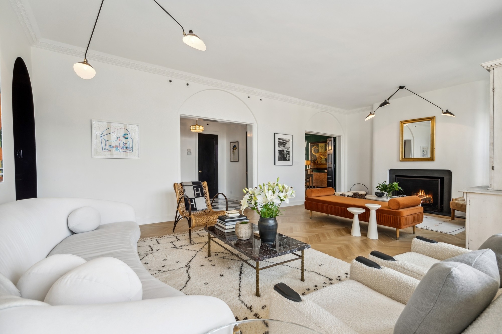 3100 North Sheridan Road, Unit 14B Chicago, IL 60657 - Photo 7 of 50 a living room with furniture and a fireplace