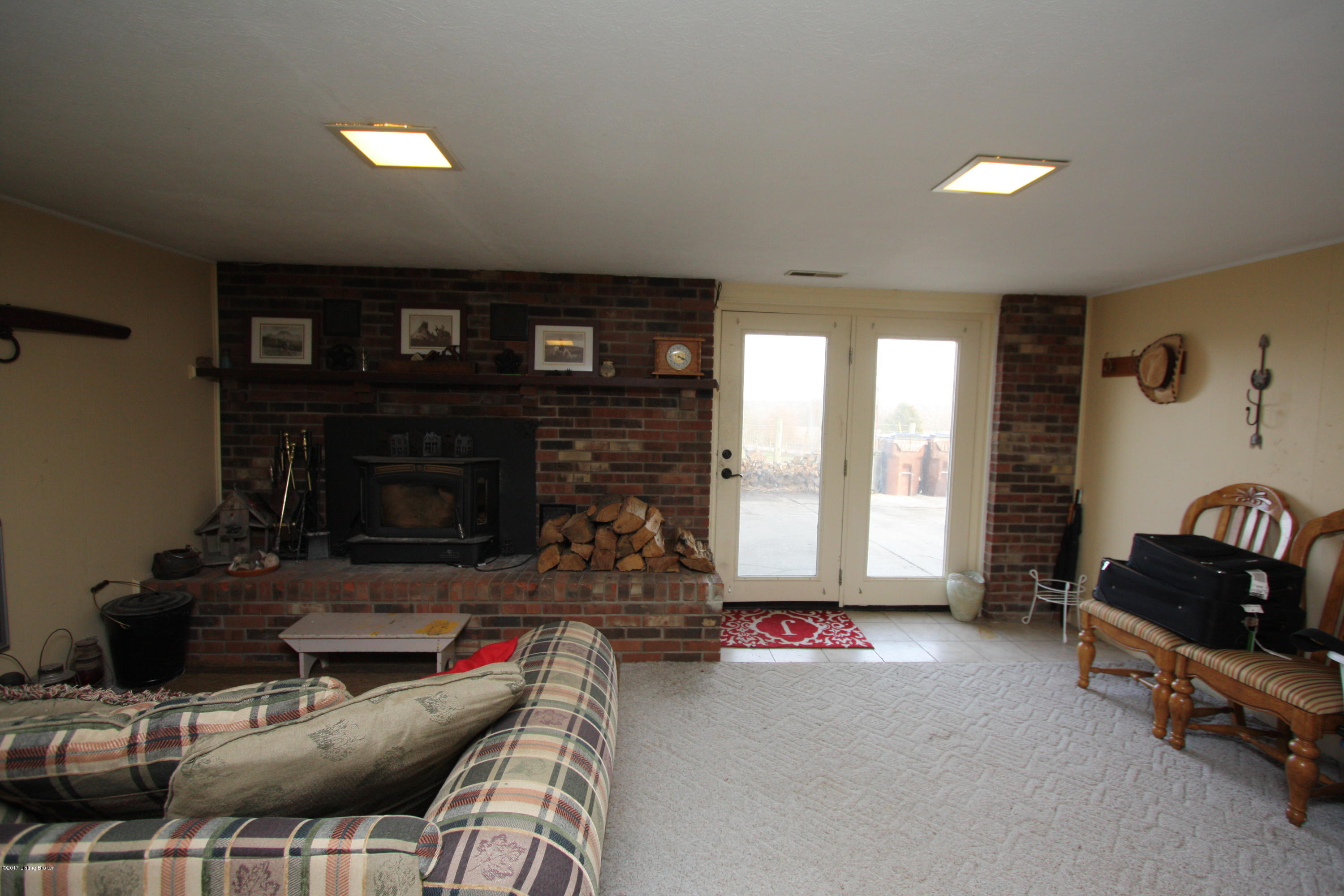 338 Drennon Road New Castle, KY 40050 - Photo 31 of 37 family9