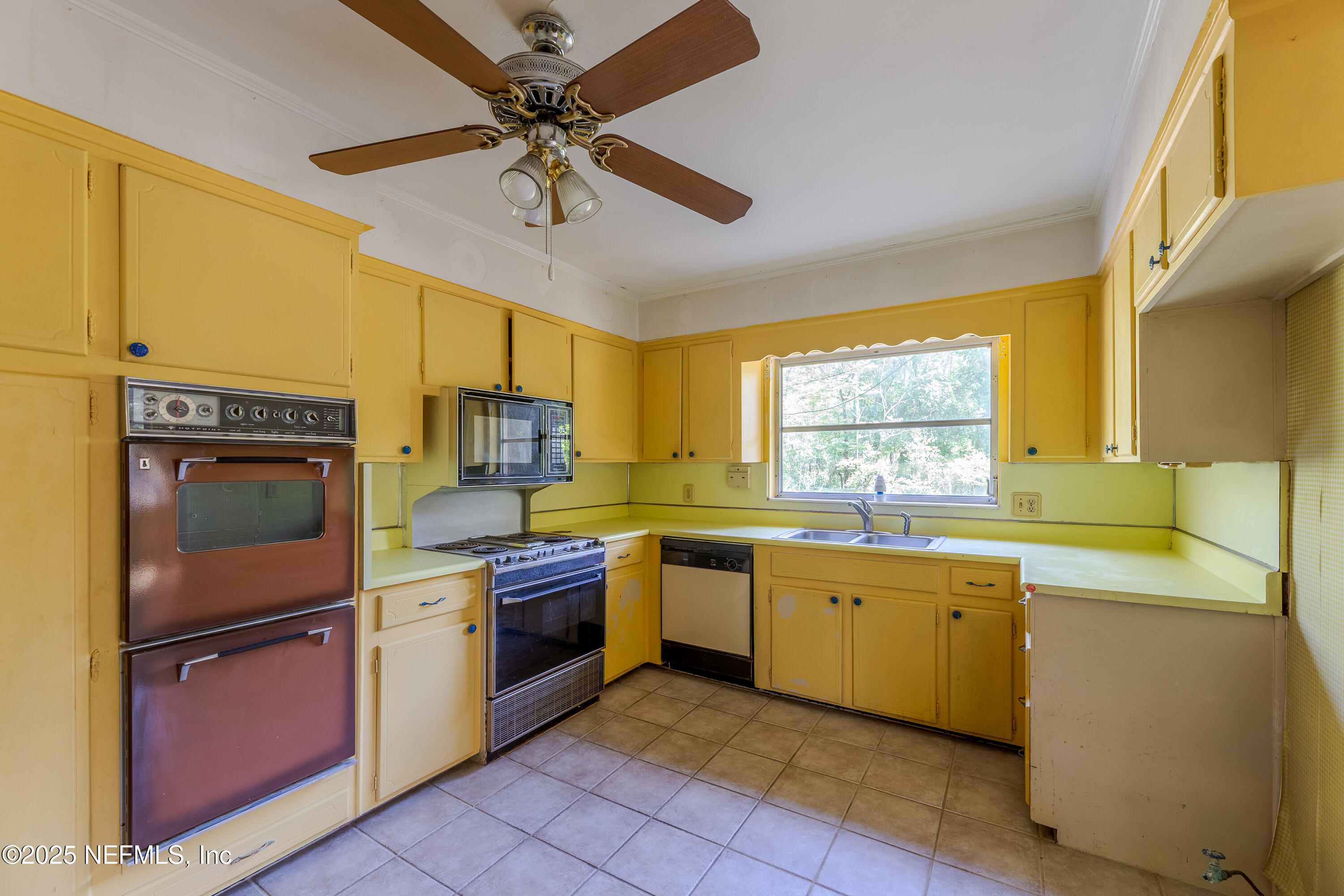 1811 Mills Road Jacksonville, FL 32216 - Photo 14 of 30 1811-20