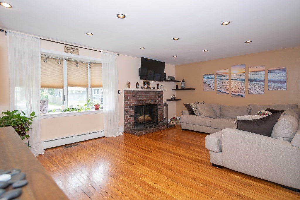 54 Carmel Circle Bridgewater, MA 02324 - Photo 8 of 25