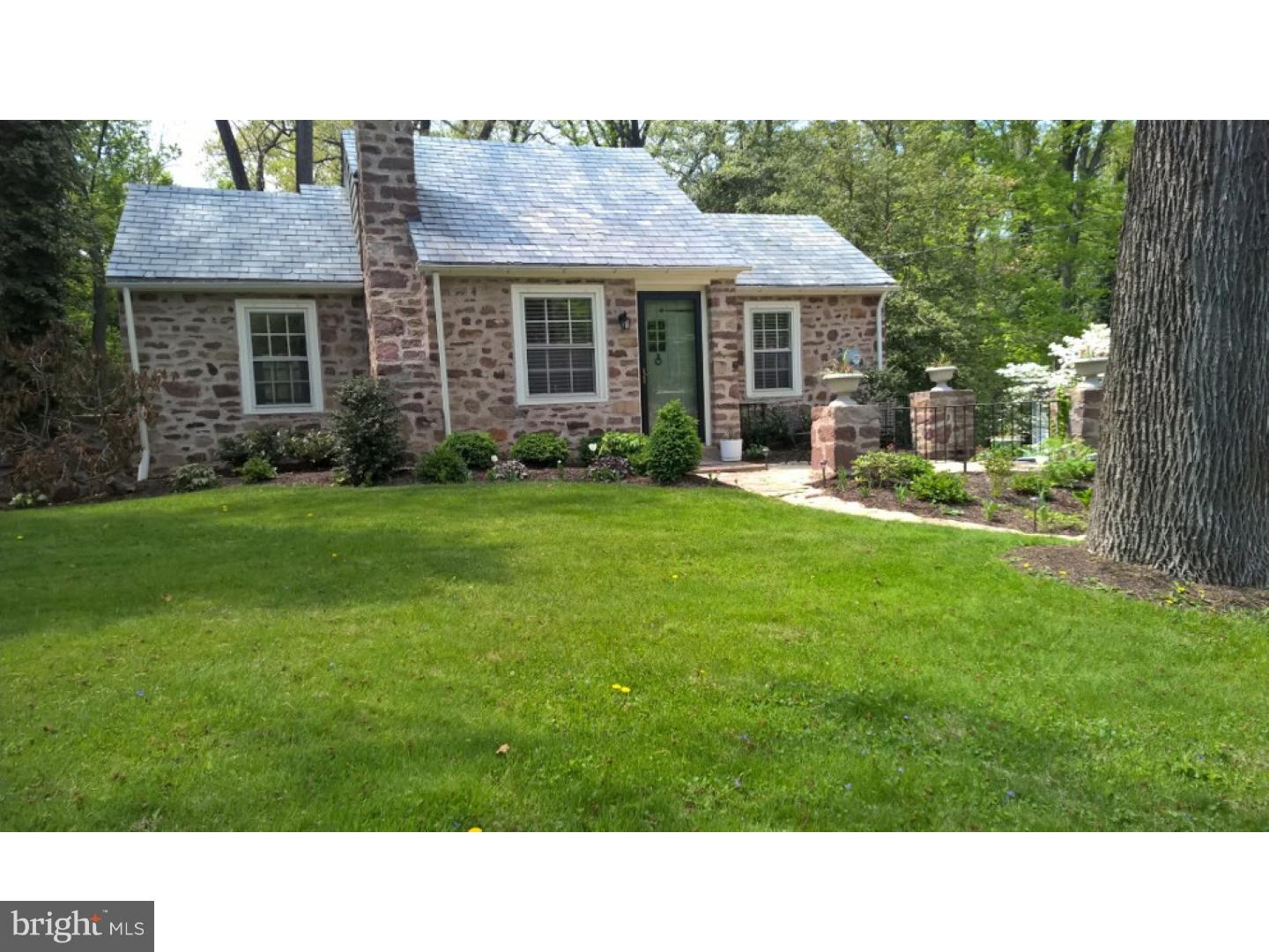1470 Easton Road Warrington, PA 18976 - Photo 3 of 10 Front Yard
