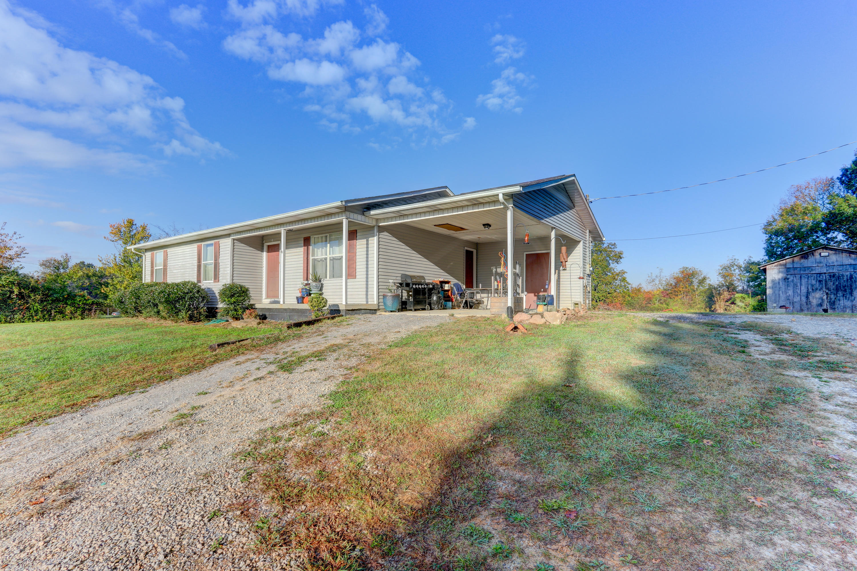 4923 East Emory Road Knoxville, TN 37938 - Photo 6 of 21 Positive Perceptions-2