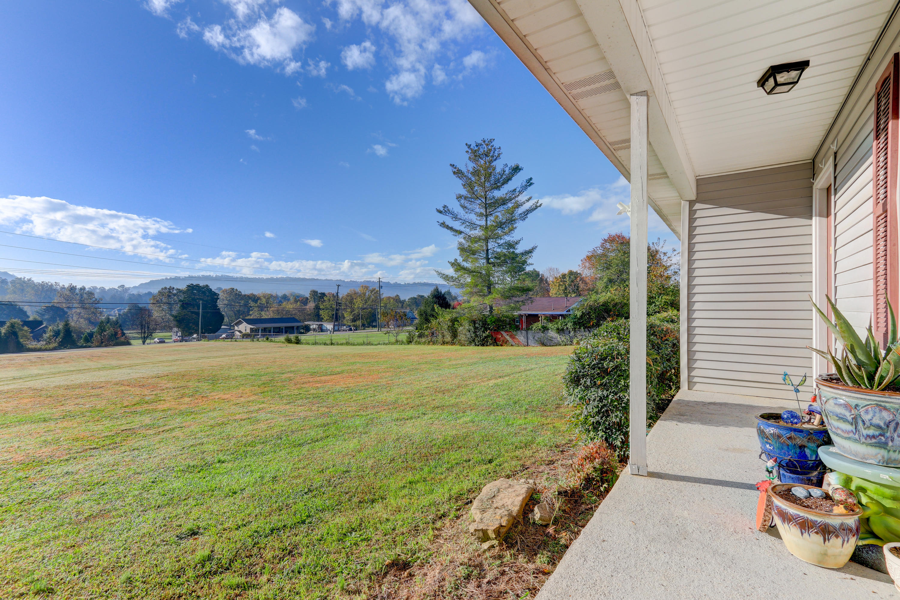 4923 East Emory Road Knoxville, TN 37938 - Photo 10 of 21 Positive Perceptions-18