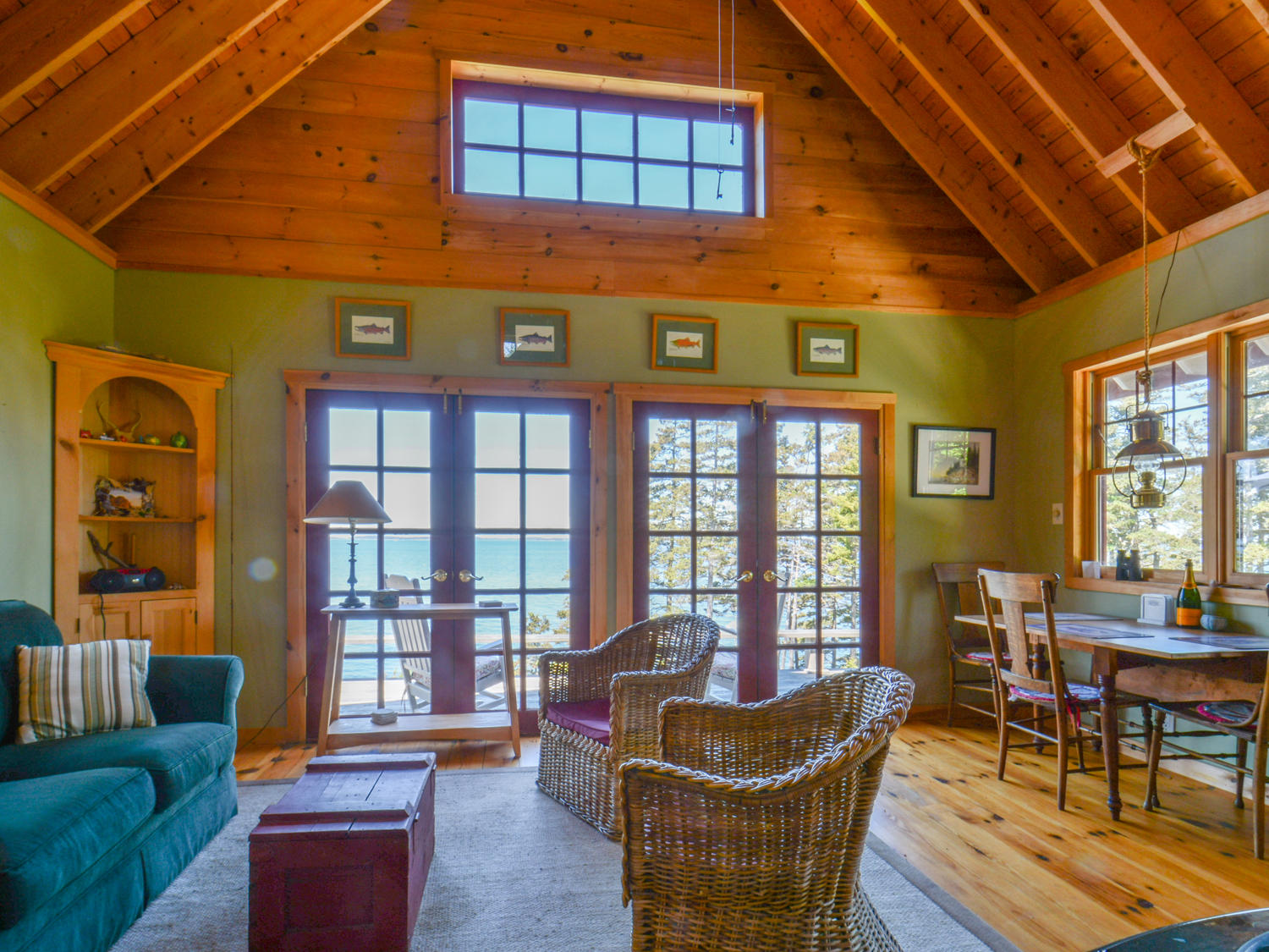 533 Jericho Bay Road Swans Island, ME 04685 - Photo 14 of 44 Living