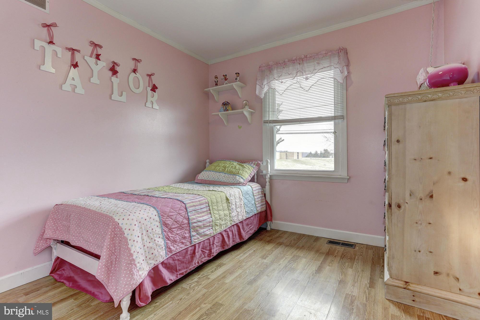 820 Uniontown Road Westminster, MD 21158 - Photo 11 of 25 Bedroom