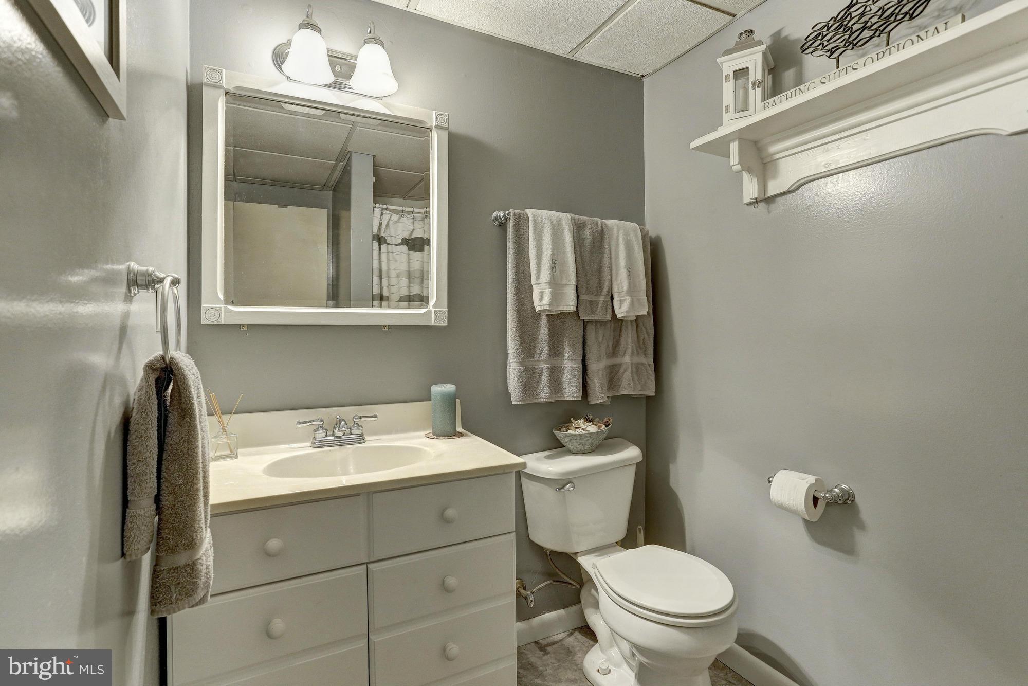 820 Uniontown Road Westminster, MD 21158 - Photo 17 of 25 Bath