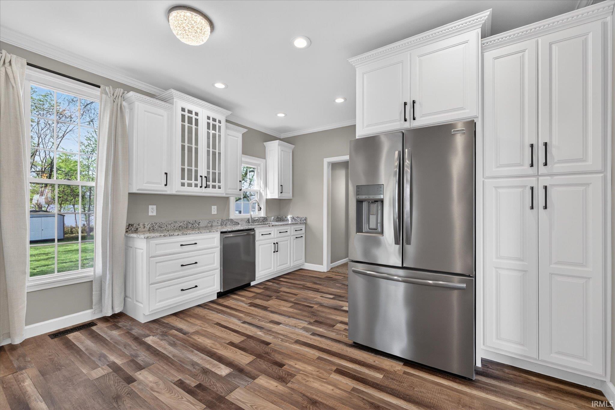 1005 East Walnut Street Washington, IN 47501 - Photo 11 of 31