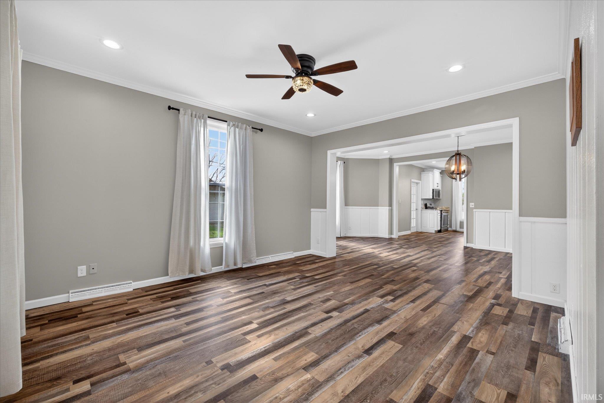 1005 East Walnut Street Washington, IN 47501 - Photo 7 of 31