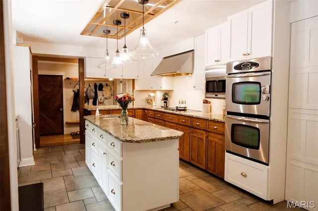 $645,000 | 11 Dumaine Street, Cape Girardeau, MO 63701