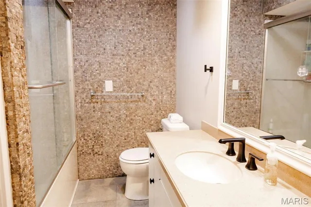 $645,000 | 11 Dumaine Street, Cape Girardeau, MO 63701