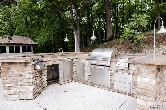 $645,000 | 11 Dumaine Street, Cape Girardeau, MO 63701