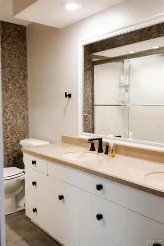 $645,000 | 11 Dumaine Street, Cape Girardeau, MO 63701