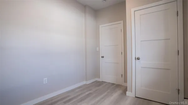 $3,950 | 4001 Broadway, Island Park, NY 11558