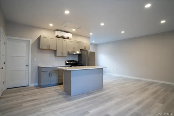 $3,950 | 4001 Broadway, Island Park, NY 11558