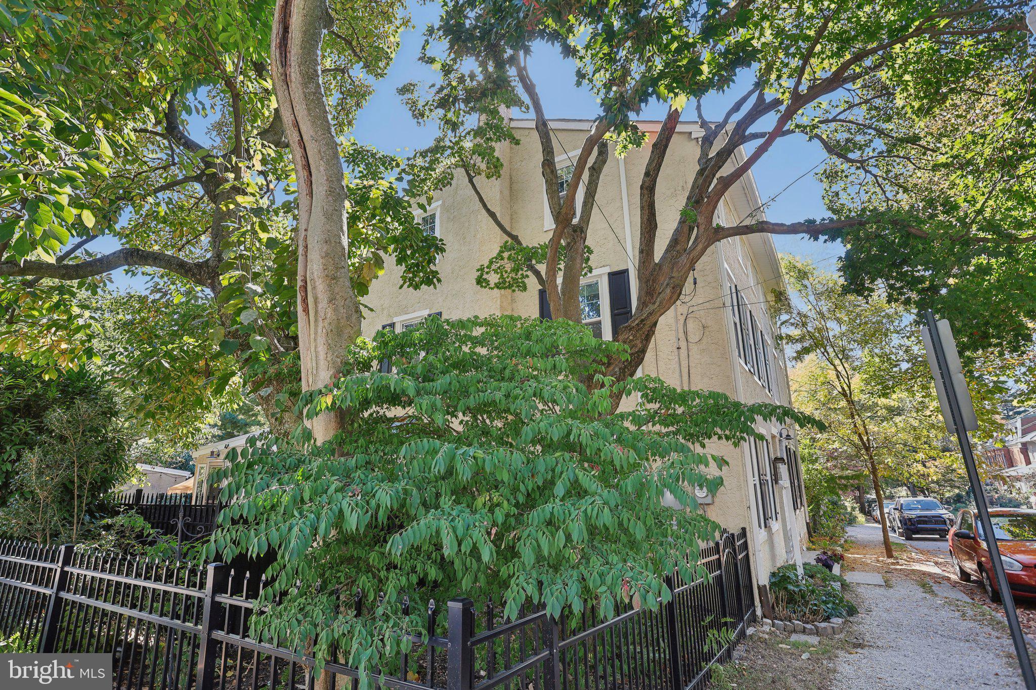 102 West Gravers Lane Philadelphia, PA 19118 - Photo 2 of 51