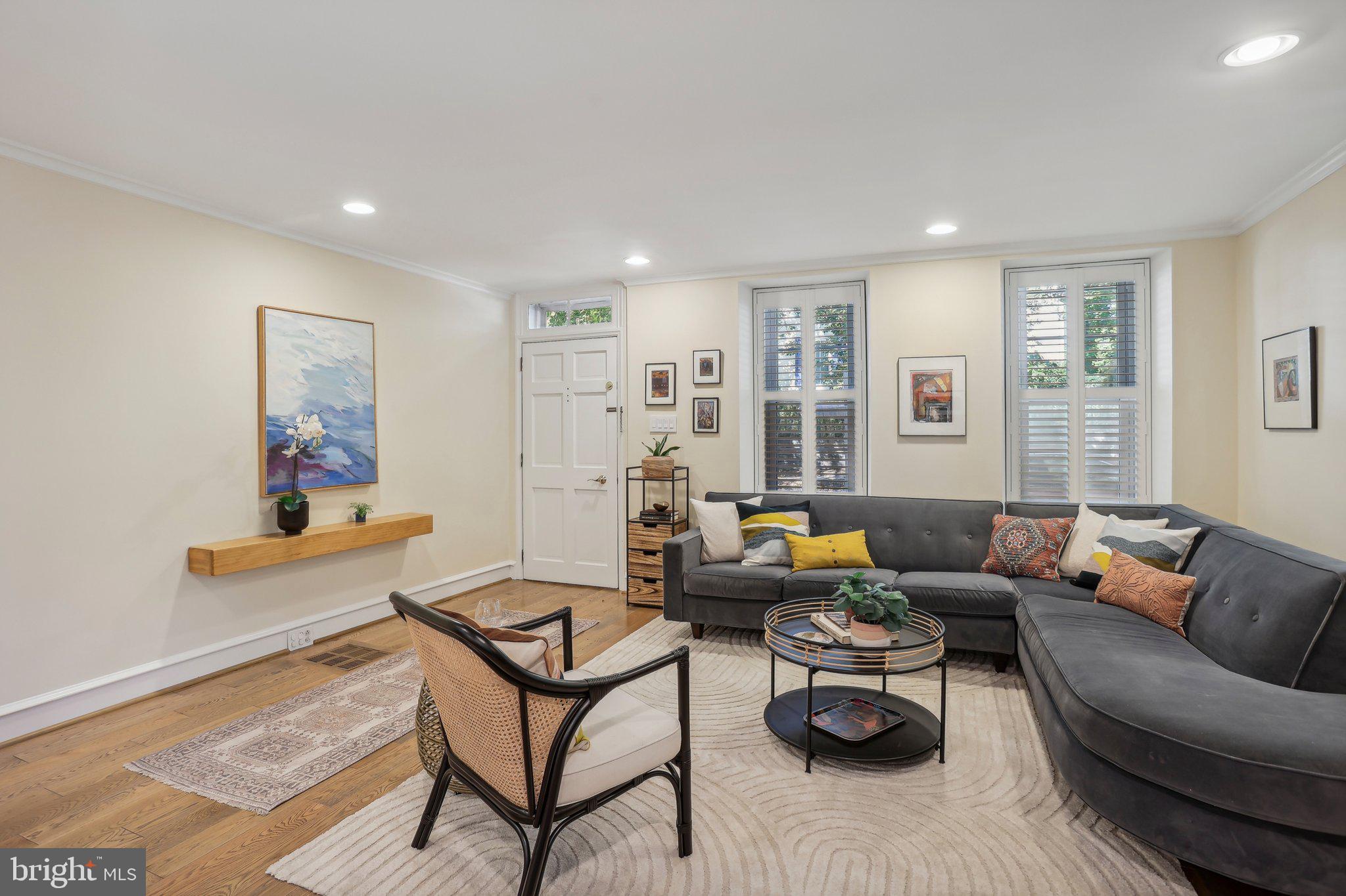 102 West Gravers Lane Philadelphia, PA 19118 - Photo 5 of 51