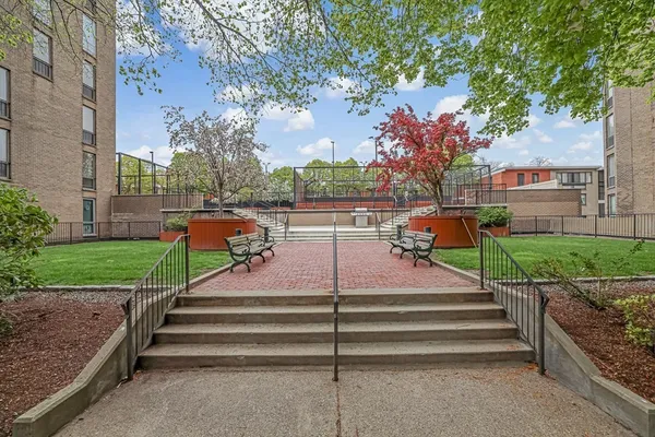 $4,500 | 44 Washington Street, Unit 801, Brookline, MA 02445