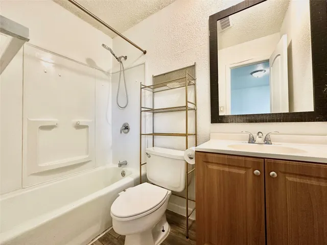 $799 | 1015 Gardner Road, Unit C, Austin, TX 78721