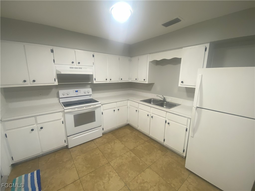 12607 First Street Fort Myers, FL 33905 - Photo 2 of 6