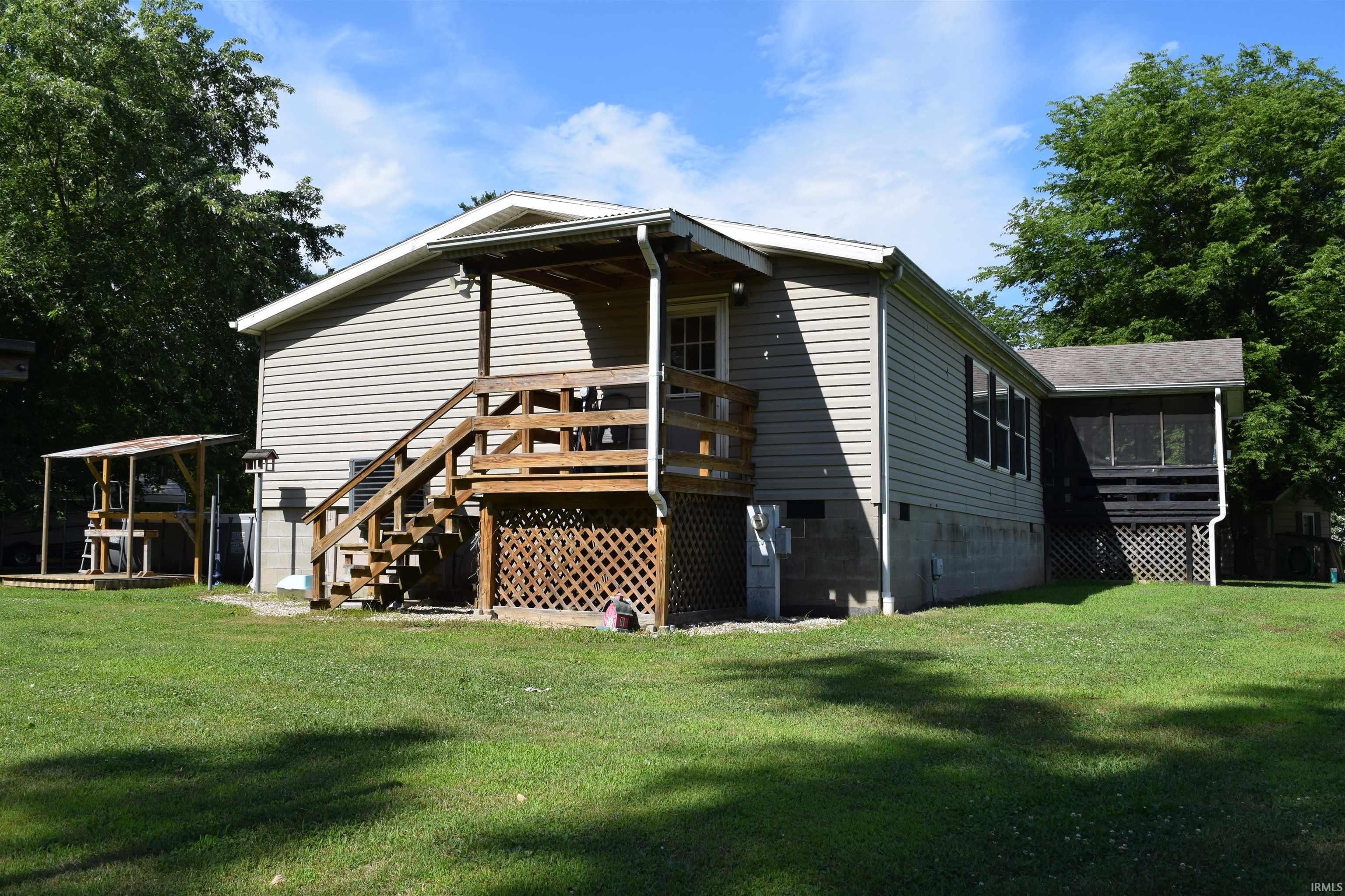 12701 Crow Road Mount Vernon, IN 47620 - Photo 3 of 29