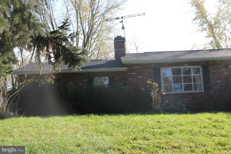 2929 Bachman Road Manchester, MD 21102 - Photo 3 of 4 Exterior (Rear)