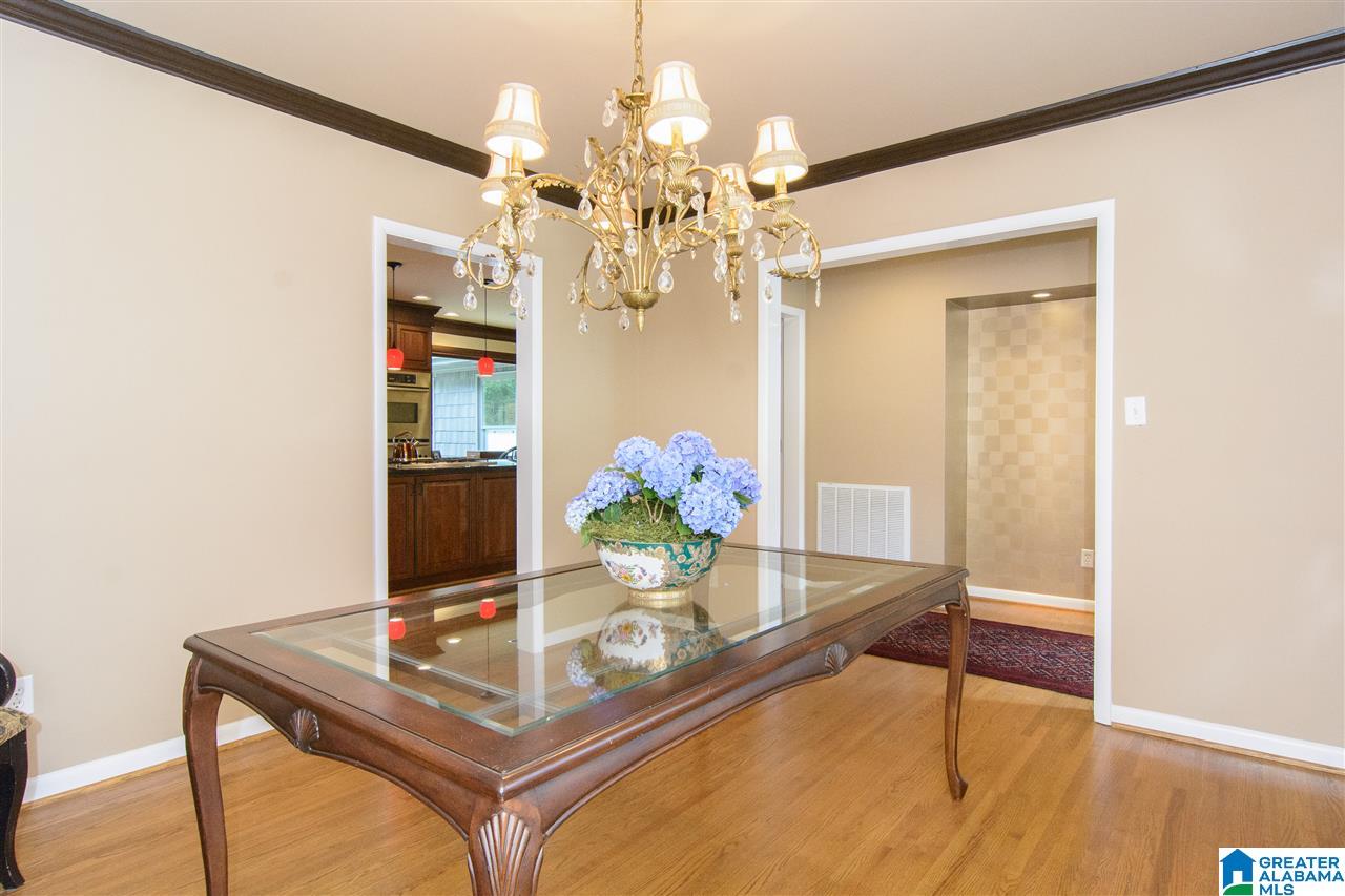 1865 Shades Crest Road Vestavia Hills, AL 35216 - Photo 5 of 50