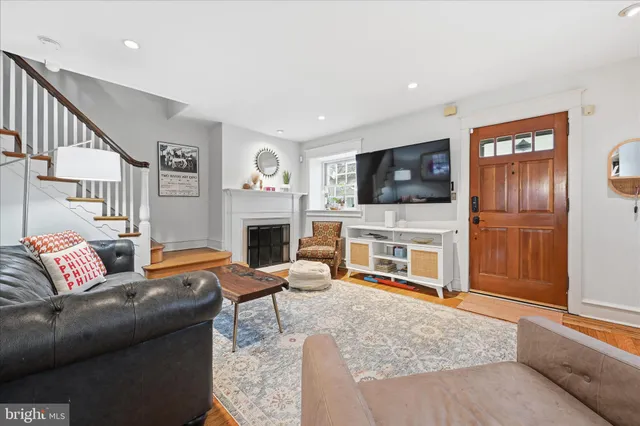 $649,900 | 8102 Eastern Avenue, Glenside, PA 19038