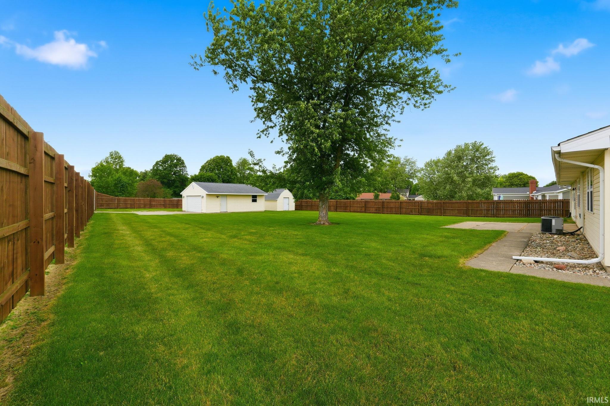 14509 Ridgecrest Drive Leo, IN 46765 - Photo 5 of 38