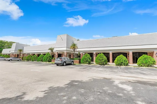 $164,000 | 608 Northeast 2nd Street, Unit 241, Dania Beach, FL 33004