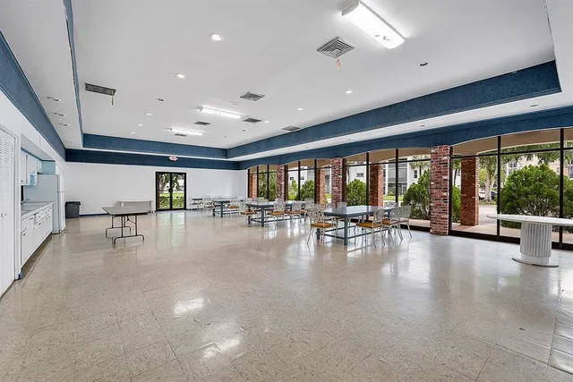 $164,000 | 608 Northeast 2nd Street, Unit 241, Dania Beach, FL 33004