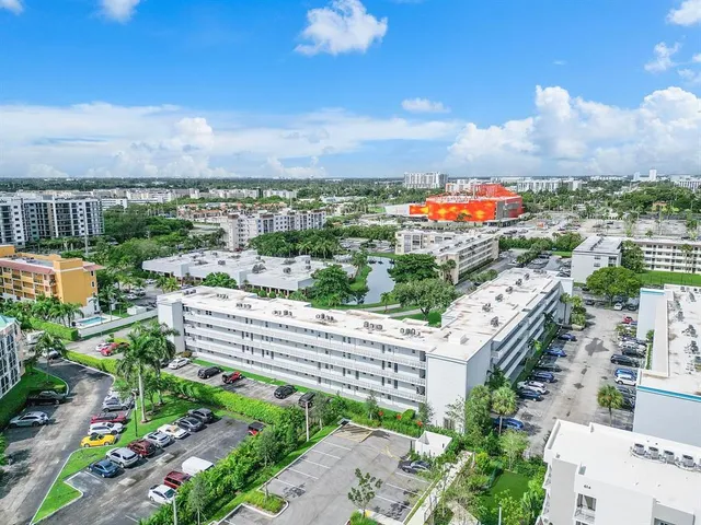 $164,000 | 608 Northeast 2nd Street, Unit 241, Dania Beach, FL 33004