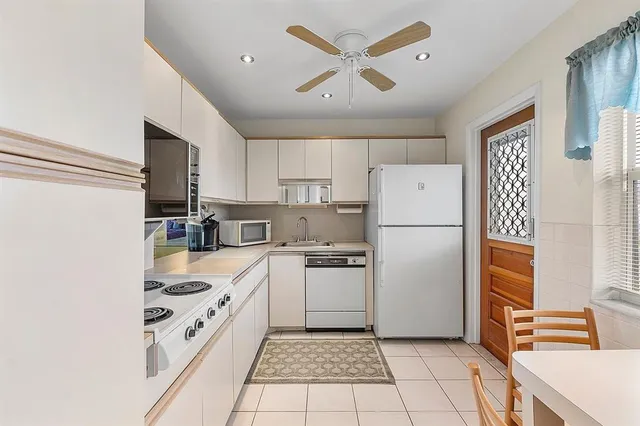 $164,000 | 608 Northeast 2nd Street, Unit 241, Dania Beach, FL 33004