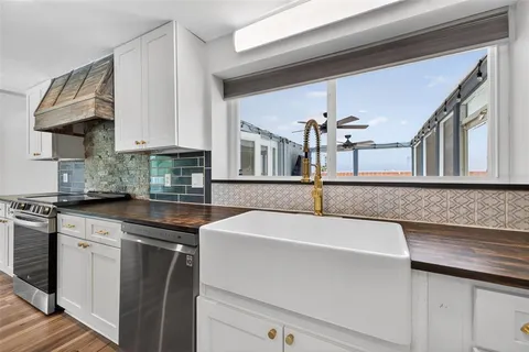 $629,000 | 1674 34th Avenue North, St. Petersburg, FL 33713