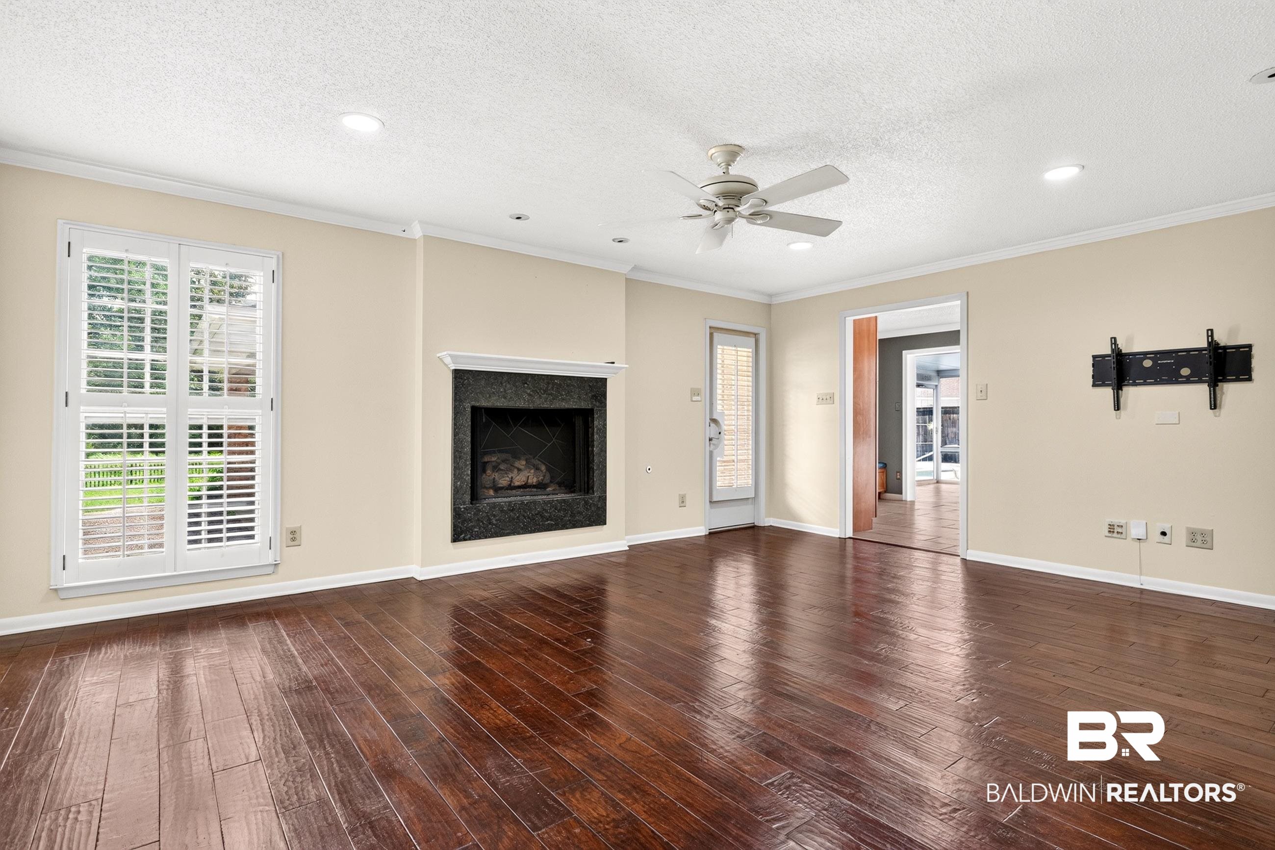 1251 East Spring Valley Drive Mobile, AL 36693 - Photo 10 of 59